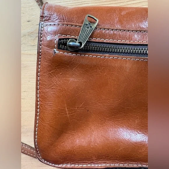 Patricia Nash Lanza Crossbody Organizer - Picture 7 of 15